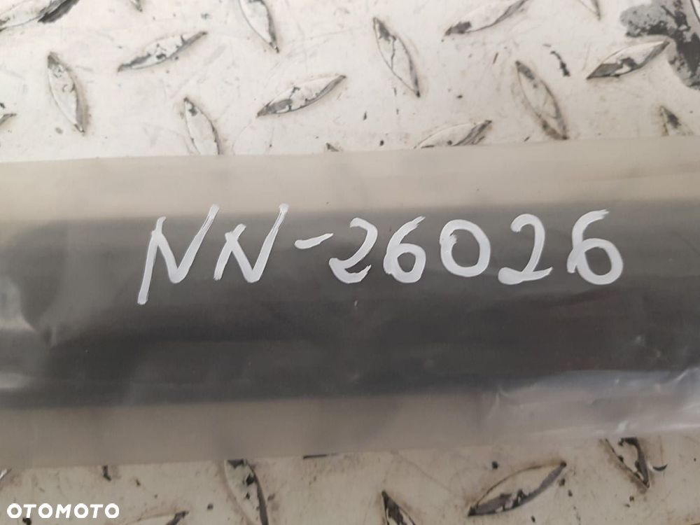 FABRYCZNIE NOWA ORYGINALNA LISTWA ZGARNIAJĄCA SZYBY DRZWI PRZEDNIA PRAWA AUDI Q3 I 1 11-18 8U0837478 - 6