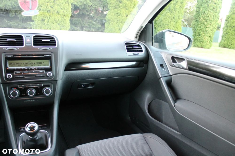 Volkswagen Golf - 30