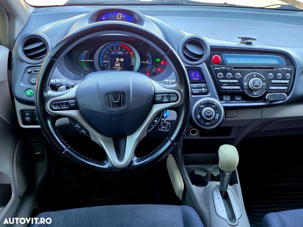 Honda Insight - 10