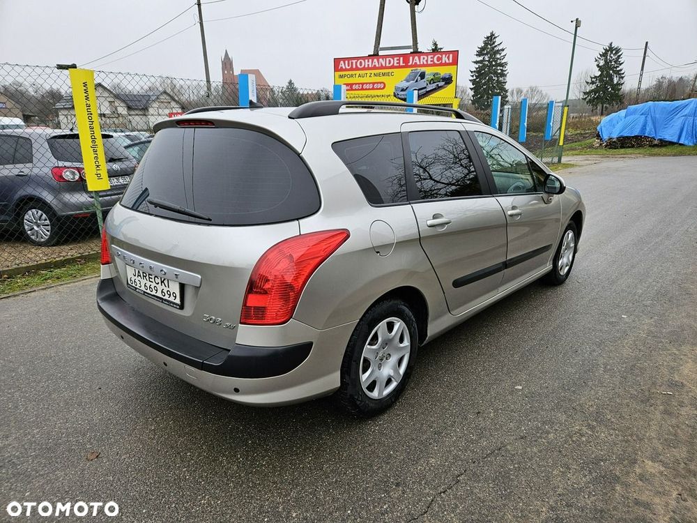 Peugeot 308 - 4