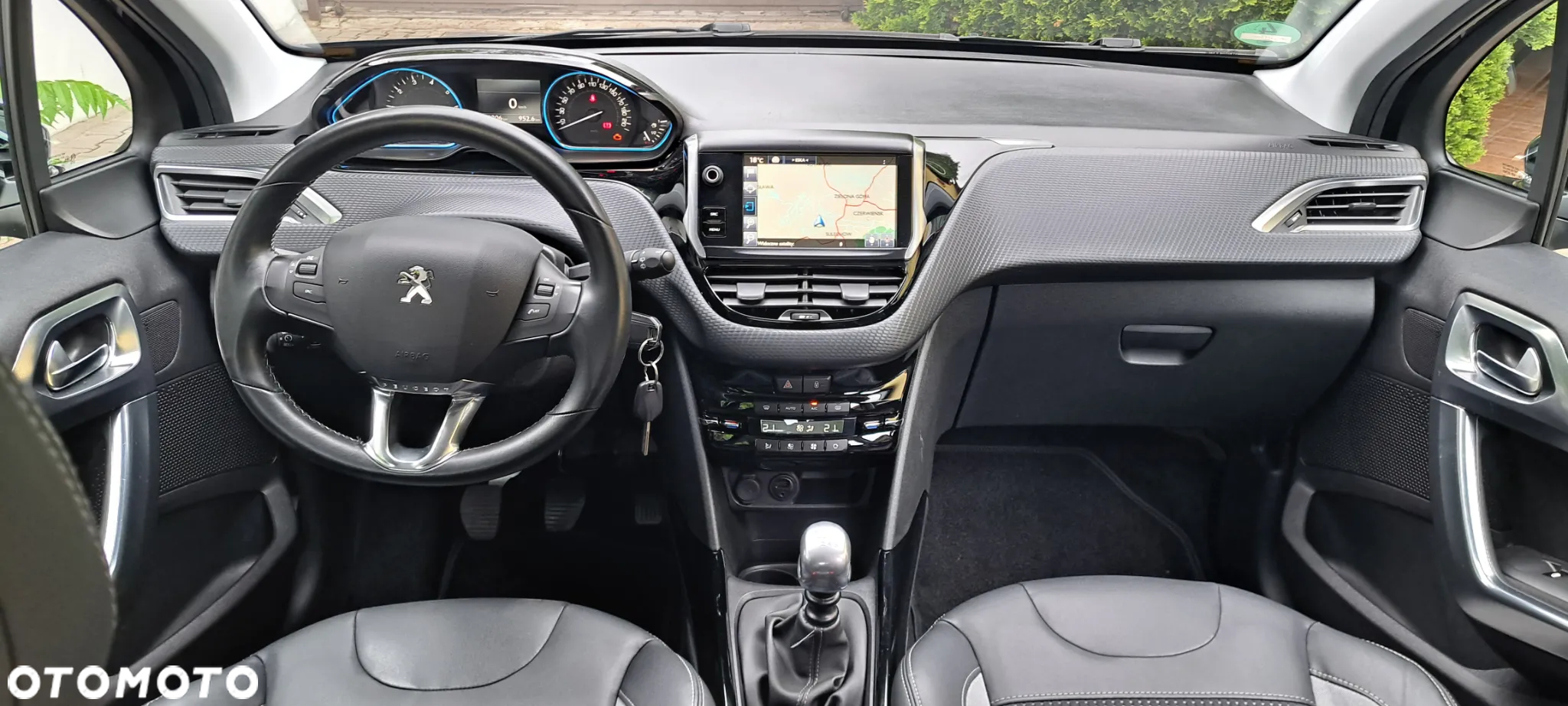 Peugeot 2008 - 18