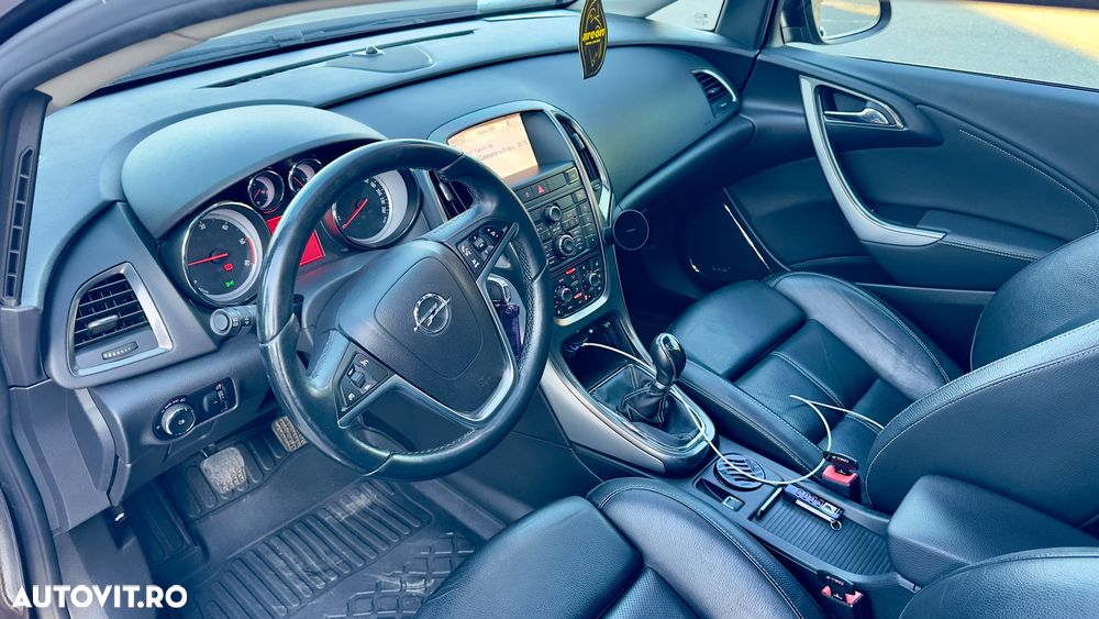 Opel Astra 2.0 CDTI Exklusiv - 26