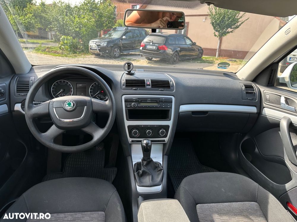 SKODA Octavia 2009 — imagine 9