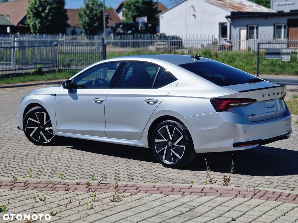 Skoda Octavia 2.0 TDI Sportline DSG - 3