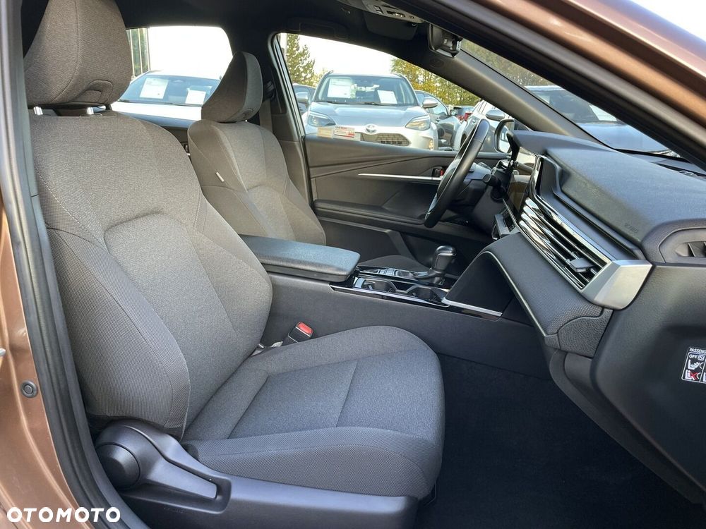 Toyota Camry - 11