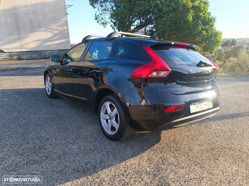 Volvo V40 1.6 D2 Momentum Eco - 7