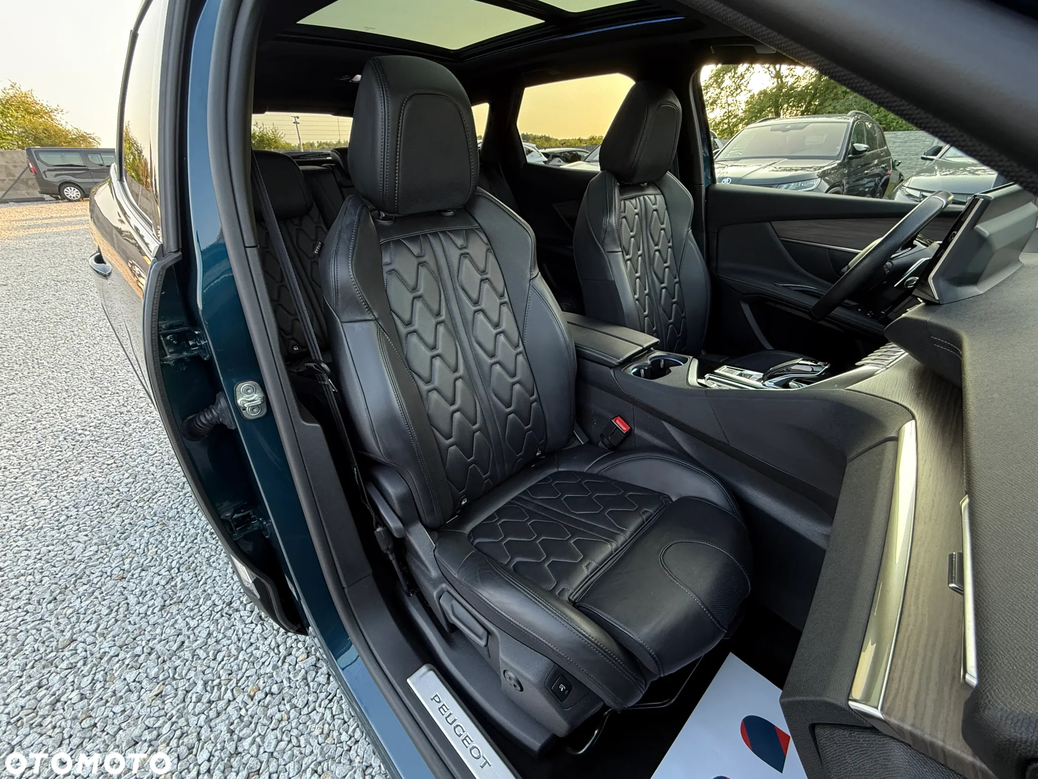 Peugeot 3008 PureTech 180 Stop & Start GPF EAT8 GT Pack - 33