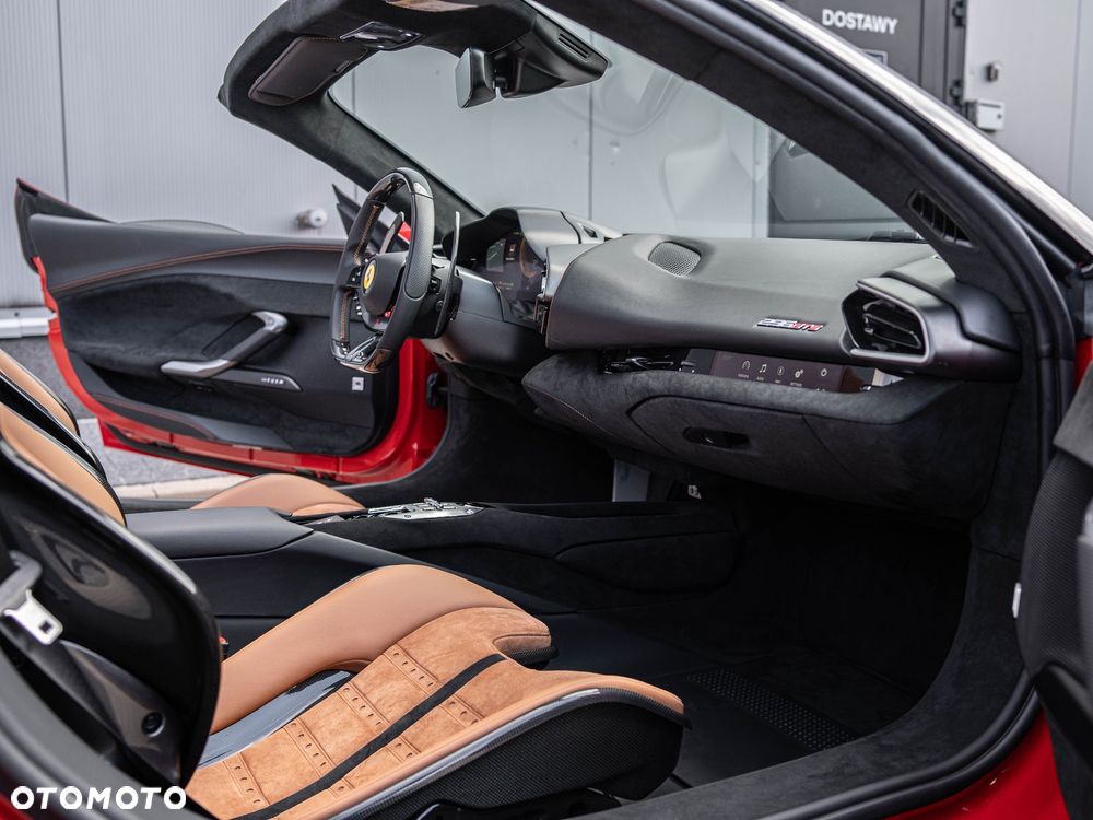 Ferrari 296 GTS - 24