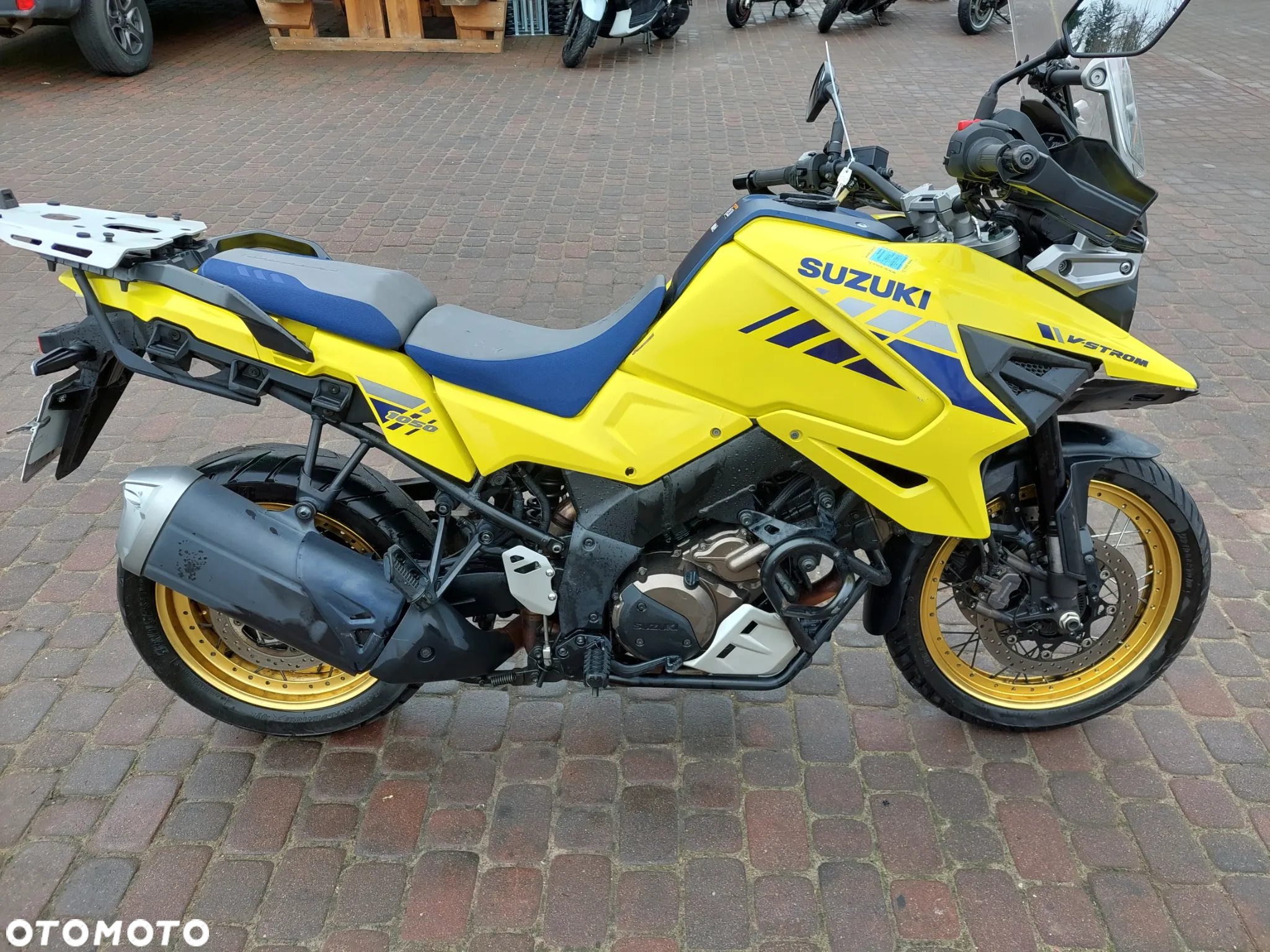 Suzuki DL - 6