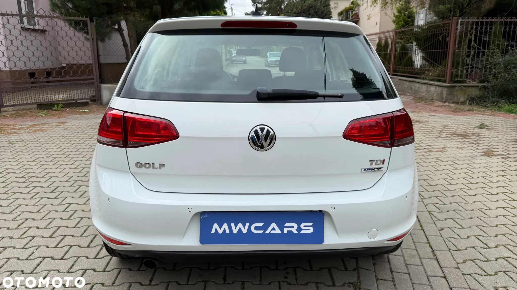 Volkswagen Golf 1.6 TDI BlueMotion Comfortline - 5