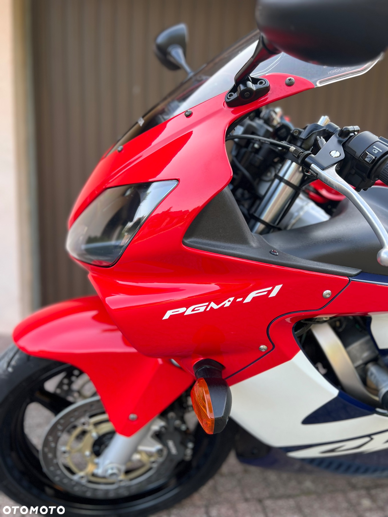 Honda CBR - 24