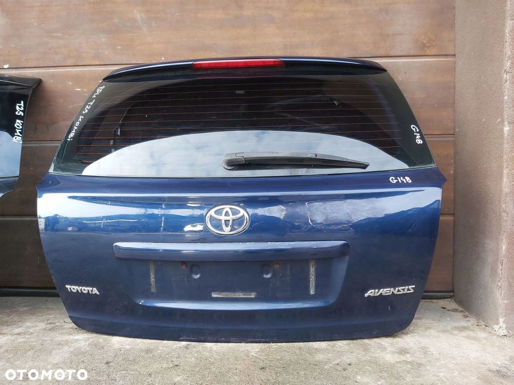 TOYOTA Avensis T25 03-08 r klapa bagażnika blenda szyba KOMBI 8P4 - 4