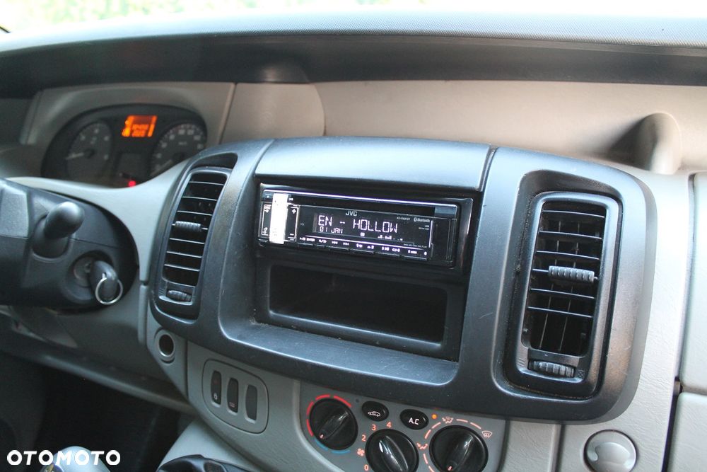 Opel Vivaro - 19