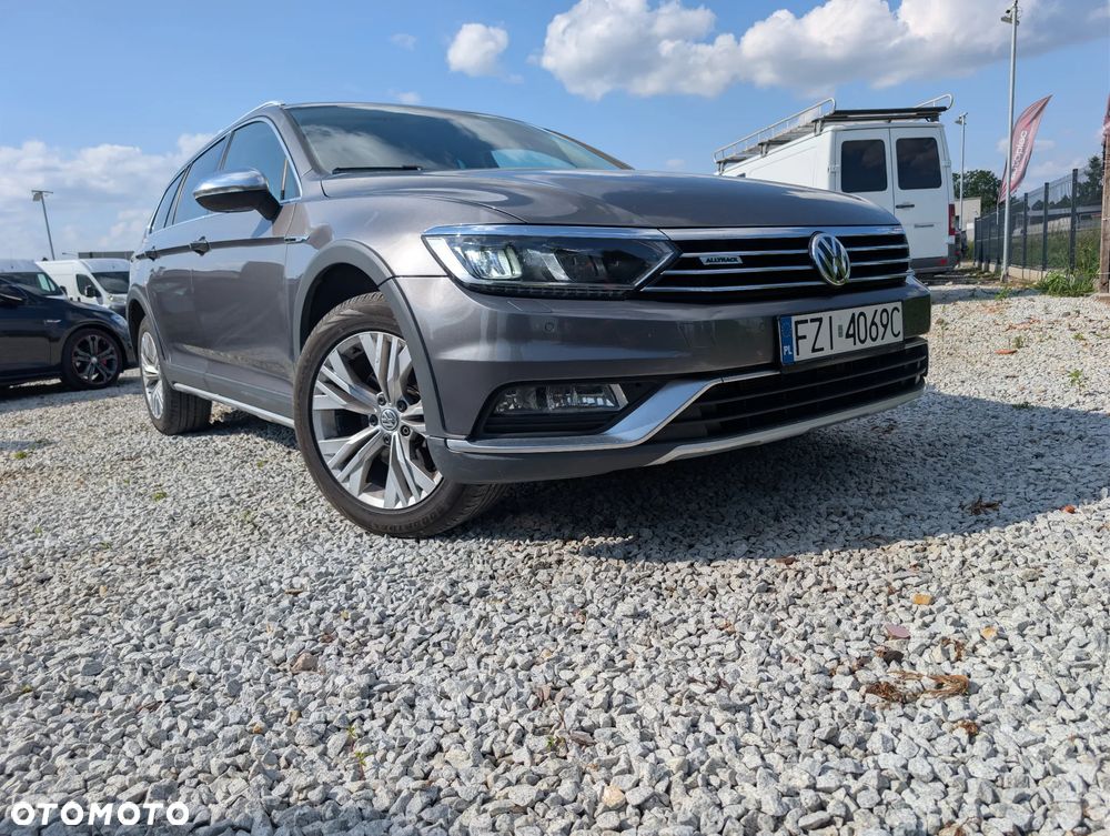 Volkswagen Passat 2.0 TDI BMT 4Mot Highline DSG - 3