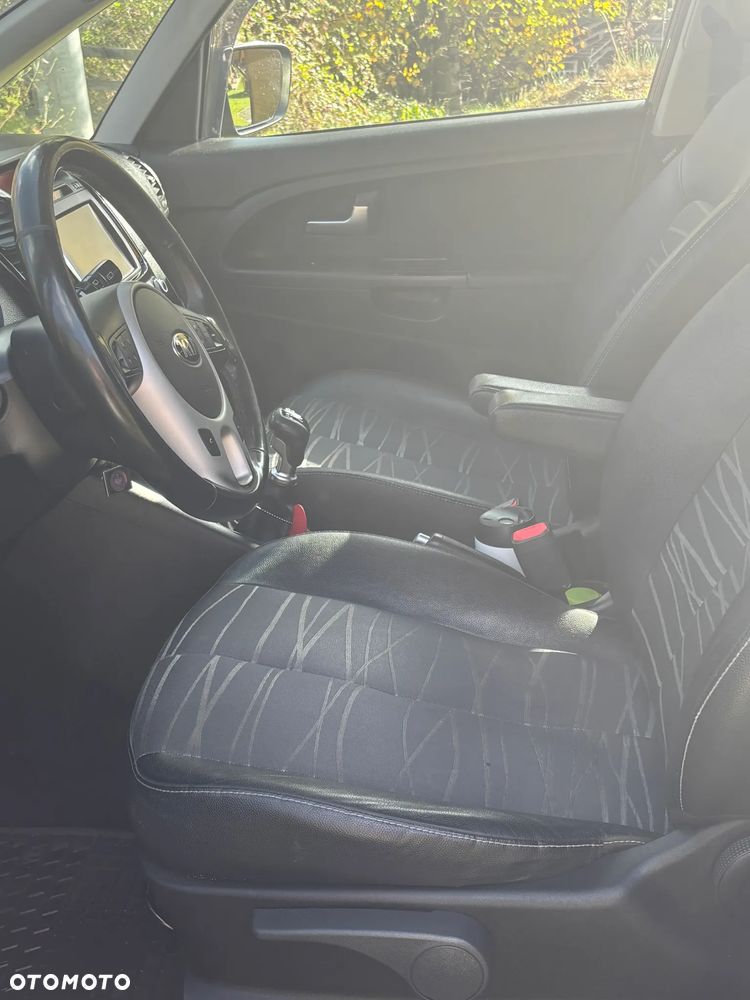 Kia Venga 2018 photo 4