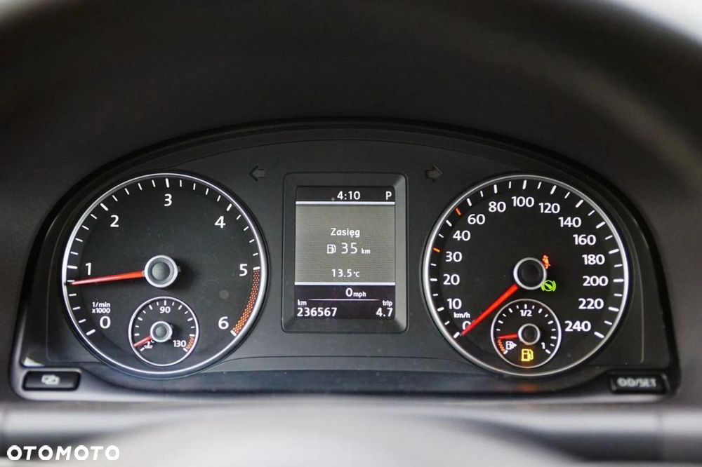 Volkswagen Touran 1.6 TDI DPF BlueMotion Technology DSG Highline - 16