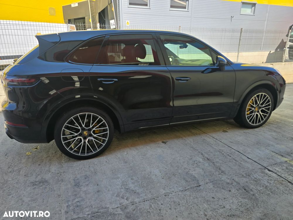 Porsche Cayenne - 31