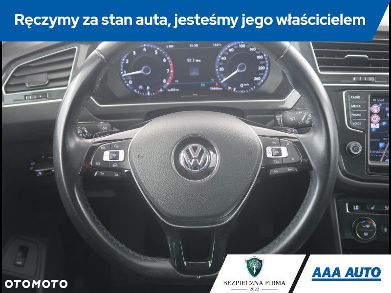 Volkswagen Tiguan - 16