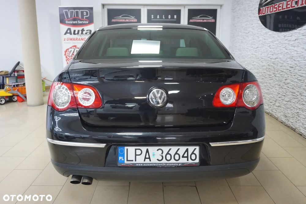 Volkswagen Passat 2.0 TDI DSG Comfortline - 5