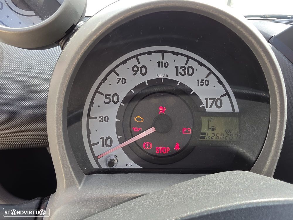 Toyota Aygo 1.0 + AC - 12