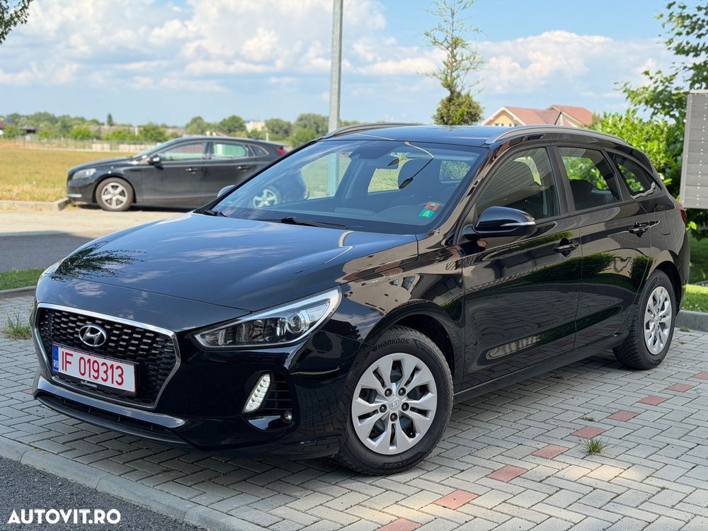 Hyundai i30 1.0 T-GDI Family - 1