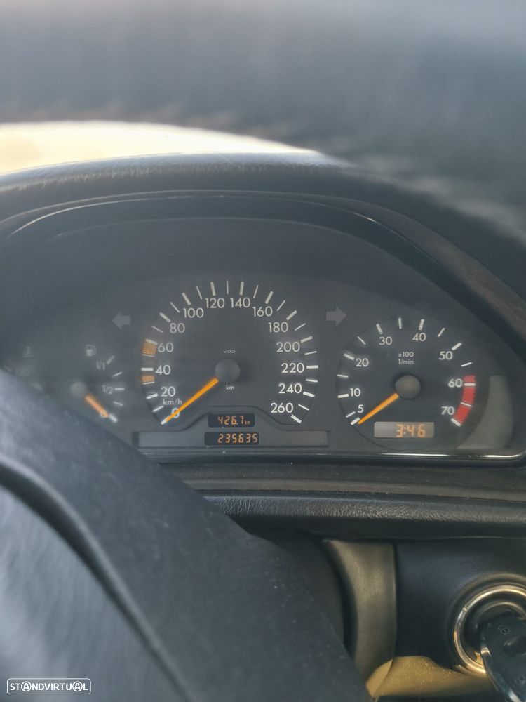 Mercedes-Benz CLK 230 - 5