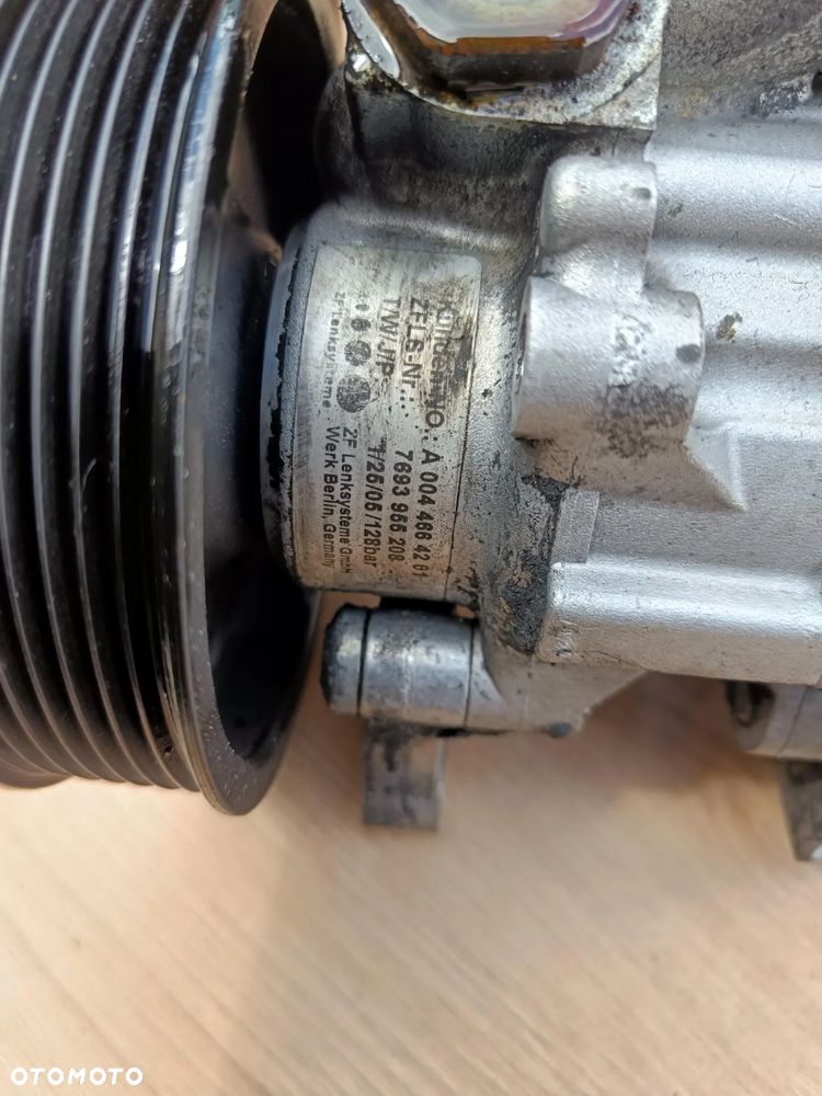 MERCEDES W203 W209 W211 W219 3.0 V6 CDI POMPA WSPOMAGANIA A0044664201 - 4