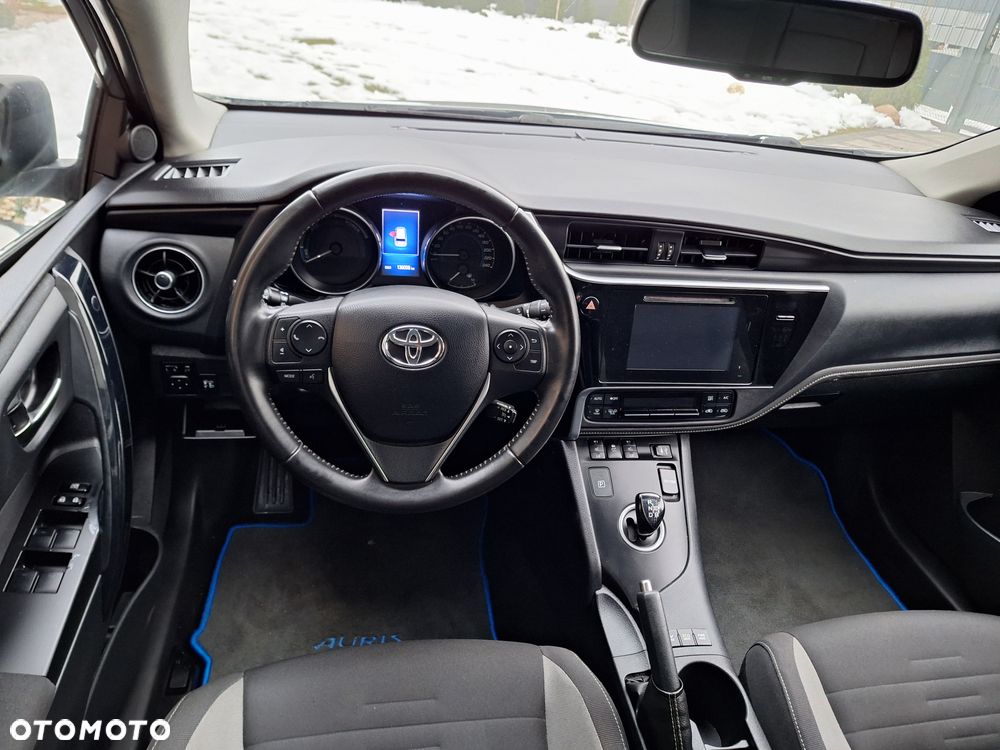 Toyota Auris - 7
