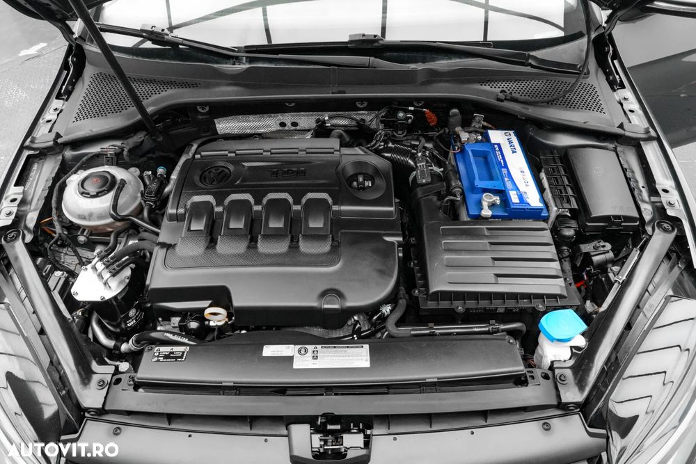 Volkswagen Golf 1.6 TDI BMT Comfortline - 22