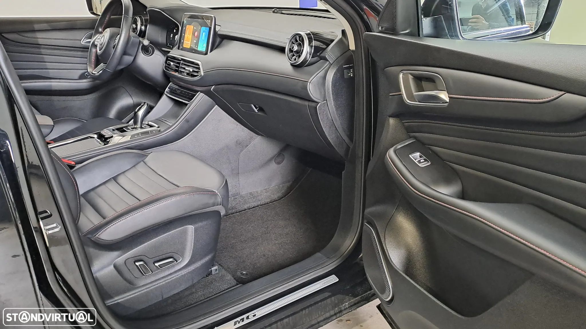 MG EHS 1.5 T-GDI Plug-in Hybrid Luxury - 21