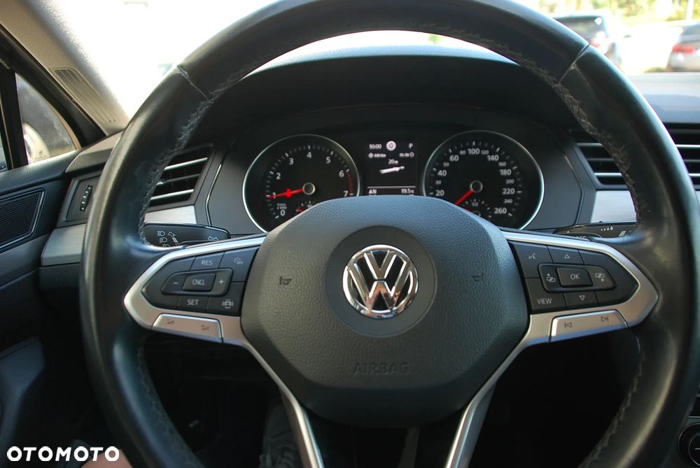 Volkswagen Passat 1.5 TSI EVO Trendline DSG - 8