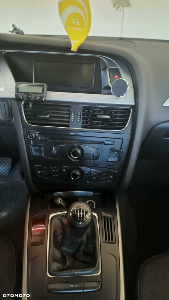 Audi A4 Limousine - 5