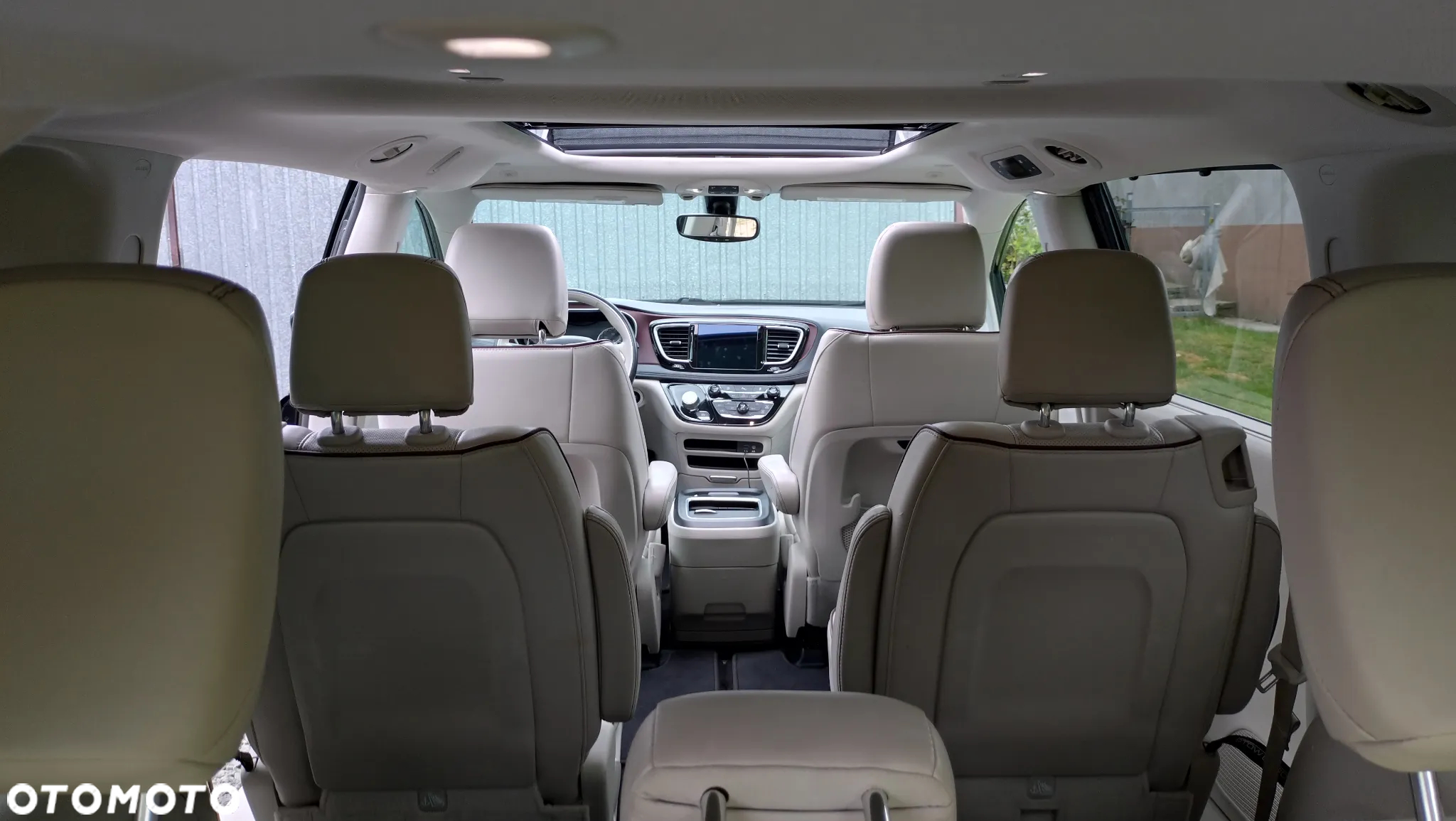 Chrysler Pacifica - 18