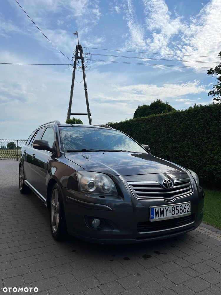 Toyota Avensis 2.2 D-4D Platinium - 2