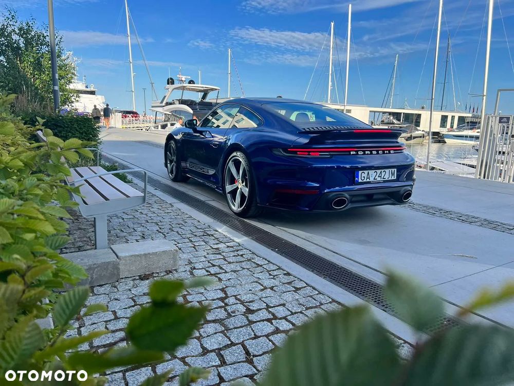 Porsche 911 Turbo - 2