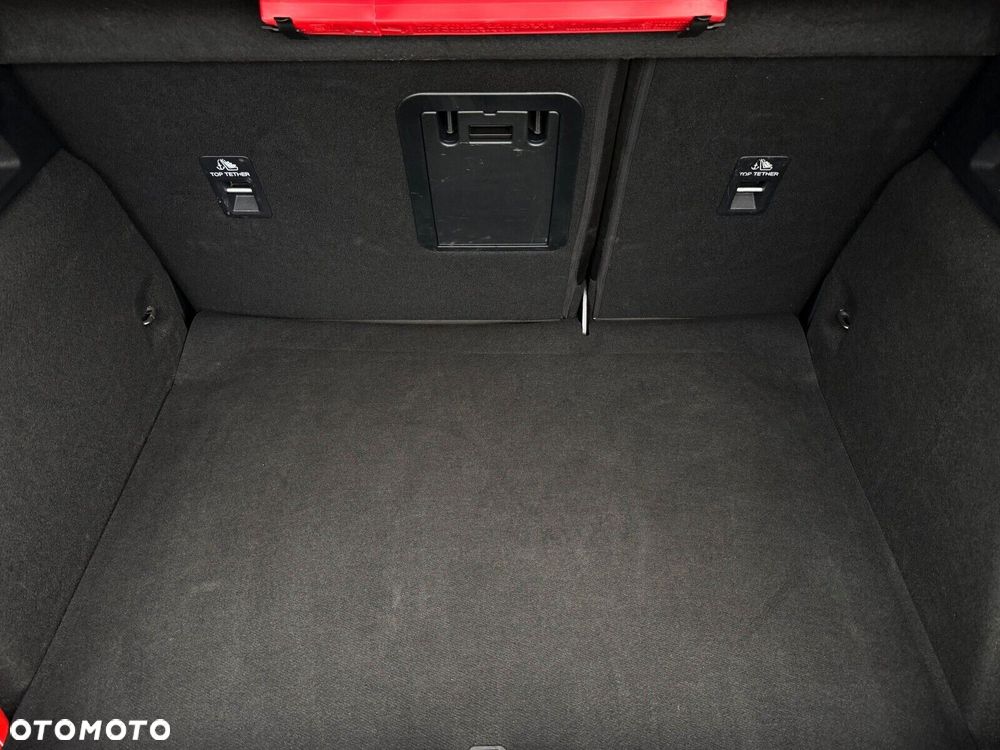 Ford Focus 1.0 EcoBoost mHEV ST-Line X - 28