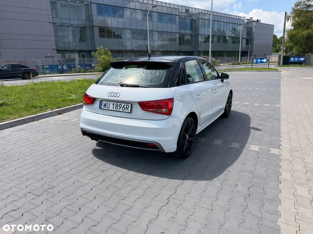 Audi A1 Sportback 1.4 TFSI Attraction S tronic - 4