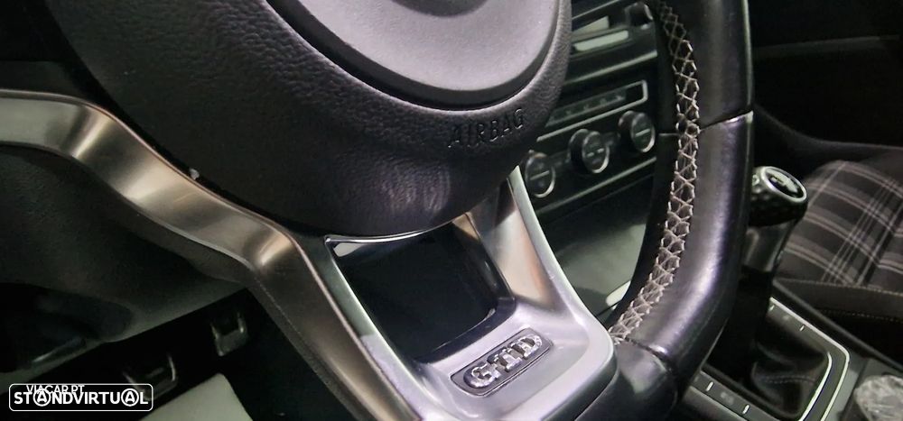 VW Golf 2.0 TDI GTD - 18