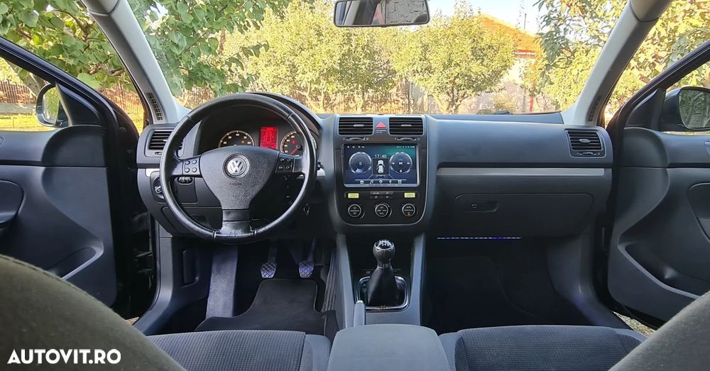 Volkswagen Jetta 1.4 TSI Trendline - 10