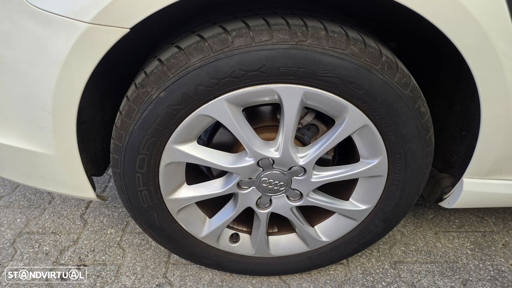Audi A3 Sportback 1.6 TDI S-line - 26