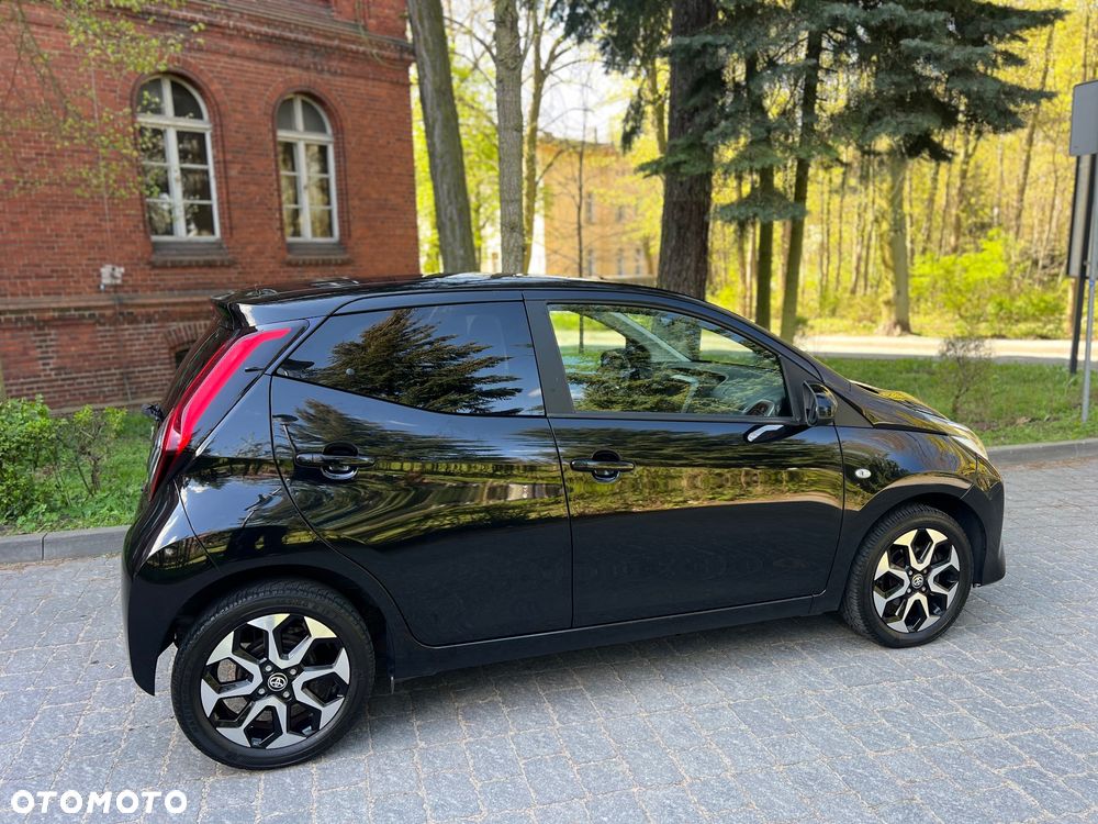 Toyota Aygo x-business - 2