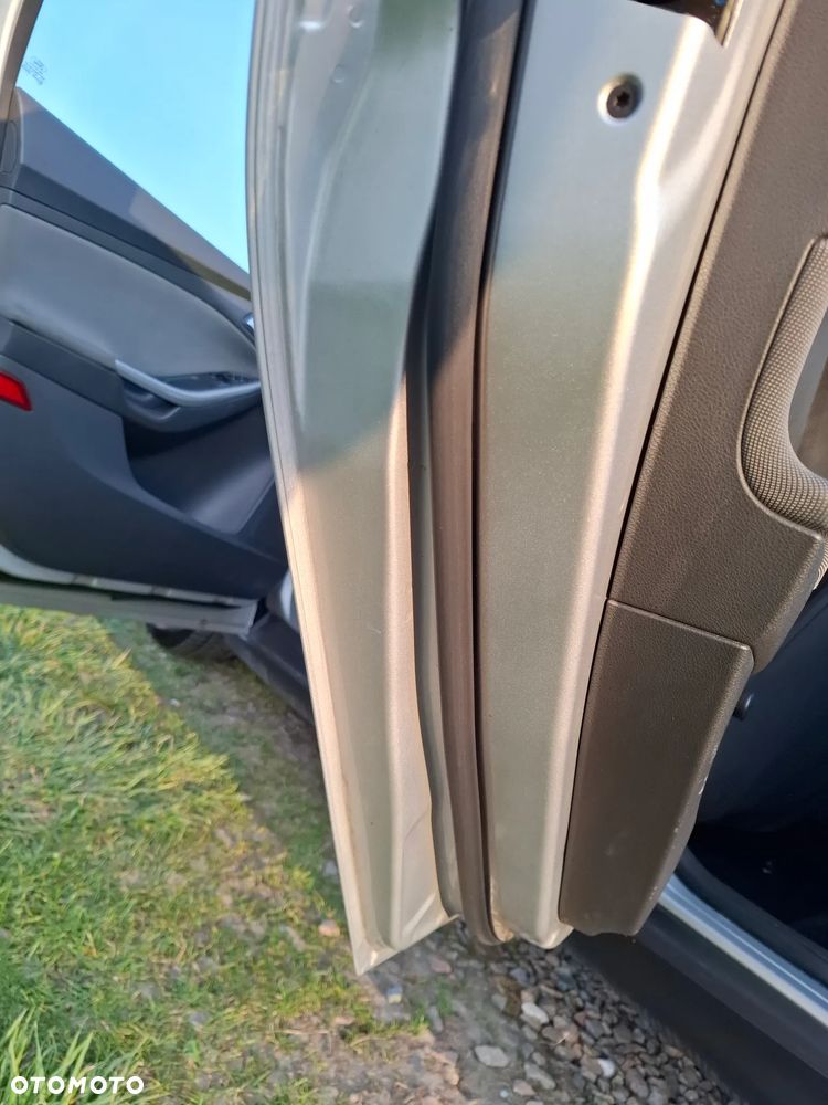 Ford Focus 1.6 TDCi DPF Ambiente - 31