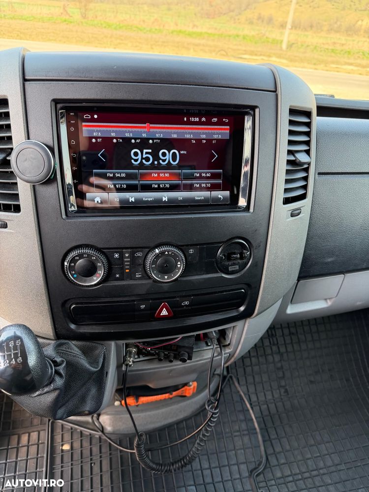 Volkswagen Crafter - 16