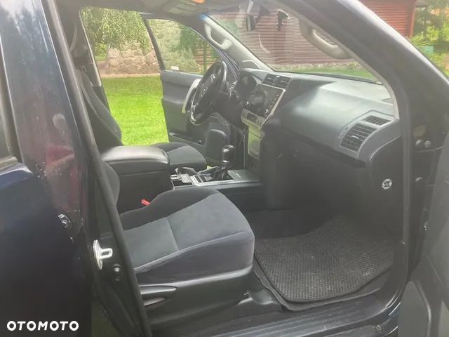 Toyota Land Cruiser LC 2.8 D-4D Prado - 9