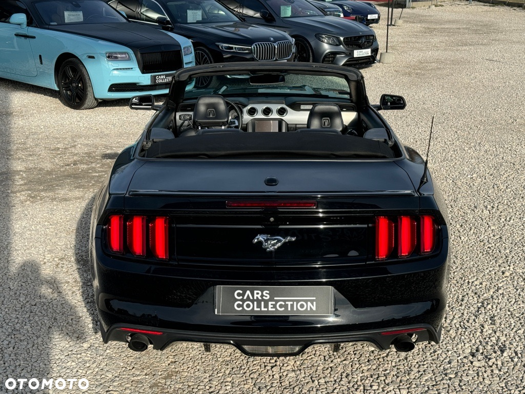 Ford Mustang - 17