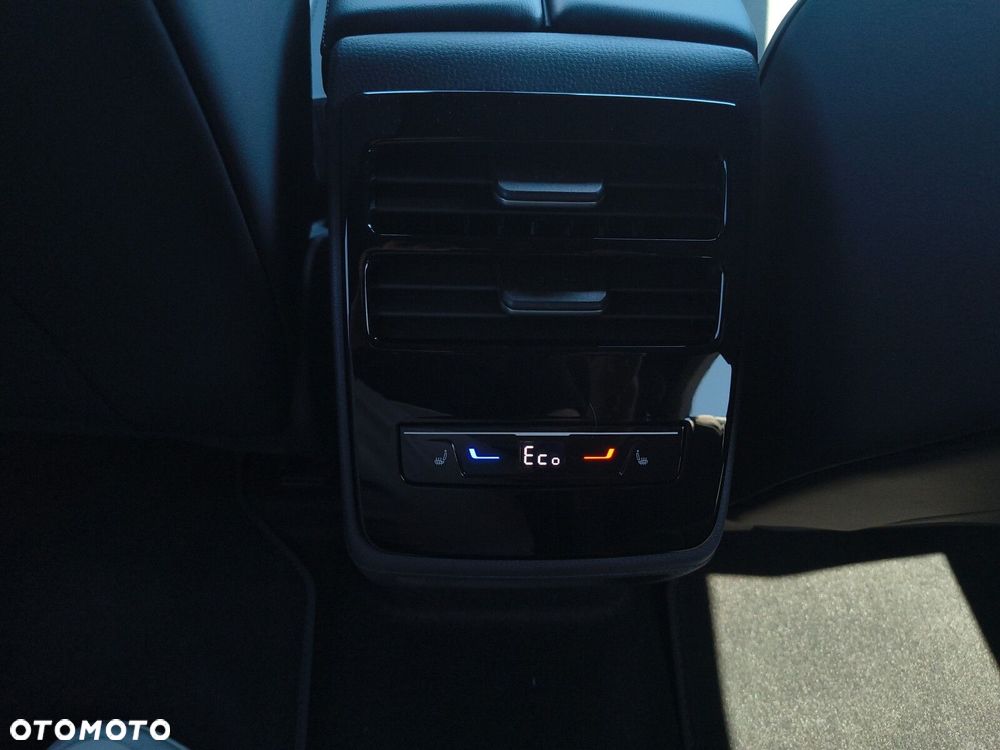 Volkswagen ID.7 86kWh Pro S Plus - 17