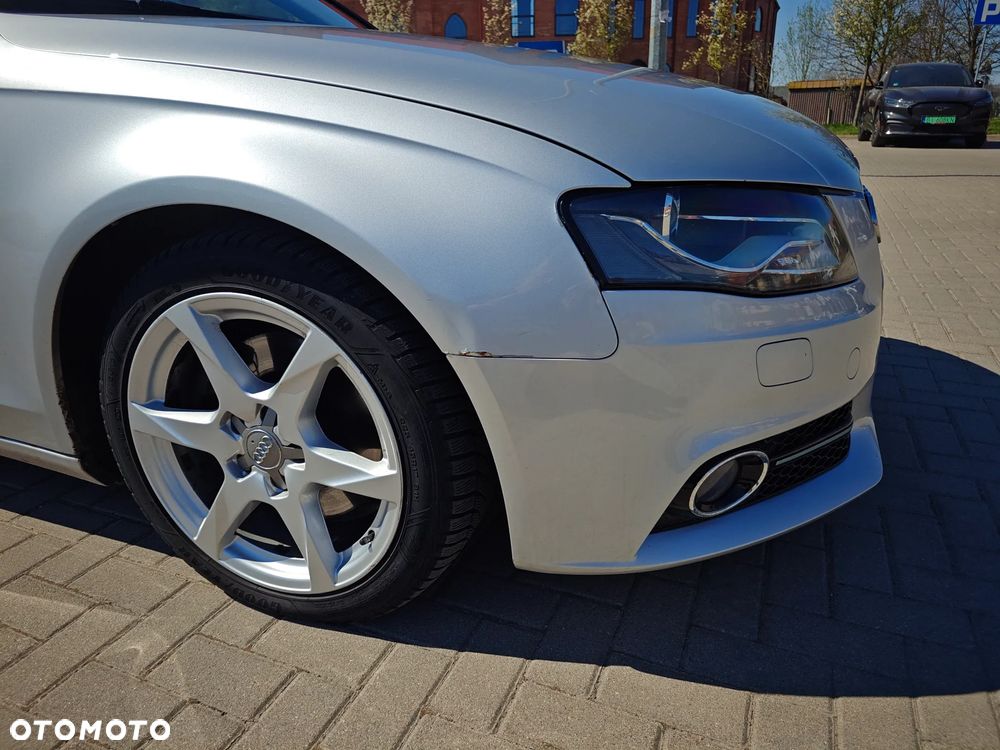 Audi A4 Avant 2.0 TDI DPF - 8