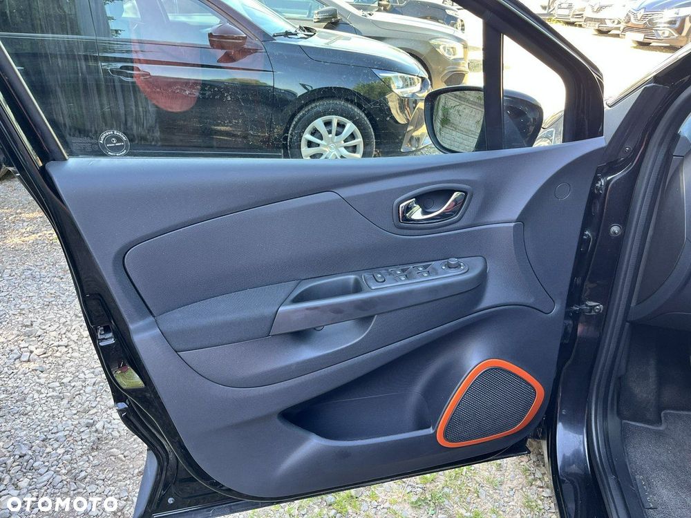 Renault Captur - 16