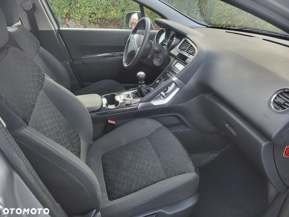 Peugeot 3008 1.6 HDi Style - 11