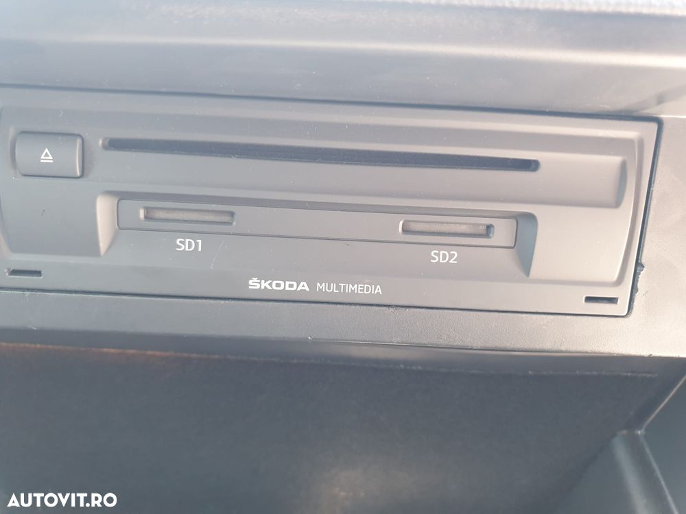 Skoda Octavia 1.6 TDI DSG Style - 36
